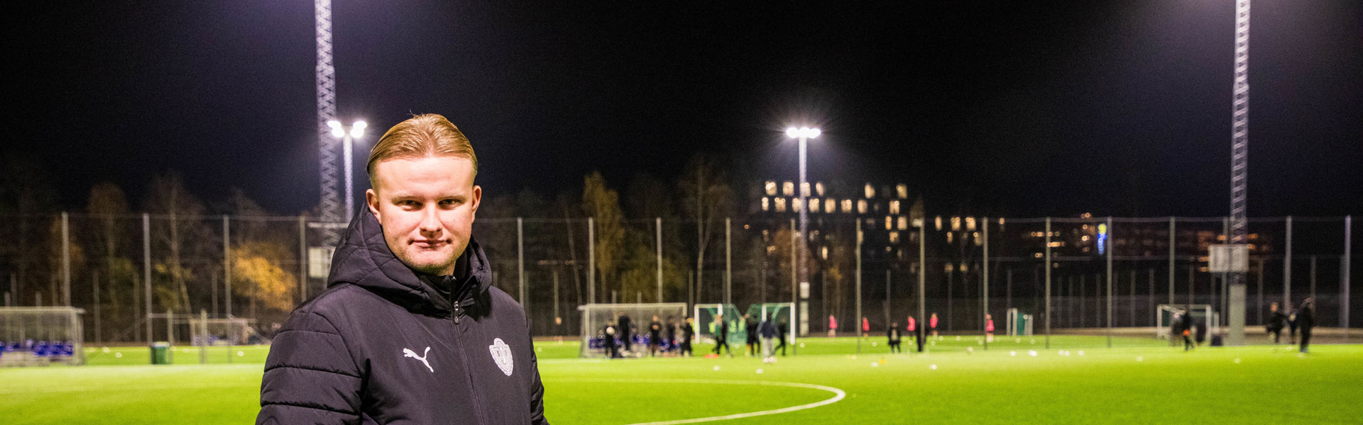 Hugo Wadell fortsätter som huvudtränare för dam