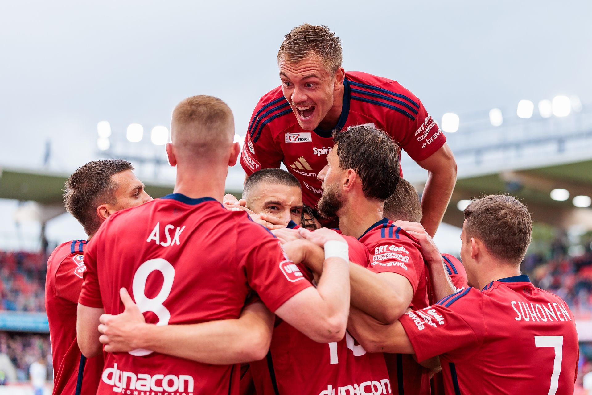 Rösta fram Folkets spelare 2025